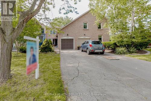 1039 Runnymead Crescent, Oakville (Glen Abbey), ON - Outdoor