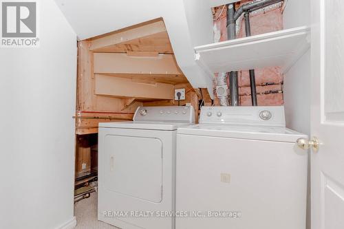 1039 Runnymead Crescent, Oakville (Glen Abbey), ON - Indoor Photo Showing Laundry Room