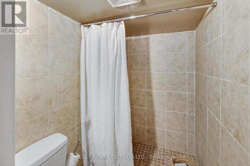 262 Gledhill Avenue, Toronto (Woodbine-Lumsden), ON - Indoor Photo Showing Bathroom