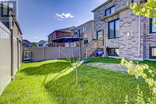 39 Tesla Crescent, East Gwillimbury (Holland Landing), ON - Outdoor