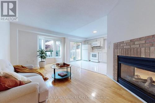 379 Pinnacle Trail, Aurora, ON - Indoor Photo Showing Living Room With Fireplace