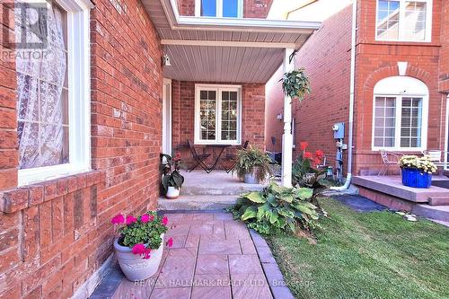 379 Pinnacle Trail, Aurora, ON - Outdoor