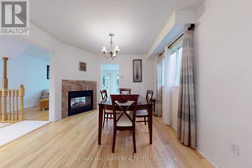 379 Pinnacle Trail, Aurora, ON - Indoor With Fireplace