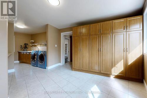 19 West Park Boulevard, Whitchurch-Stouffville, ON - Indoor Photo Showing Laundry Room