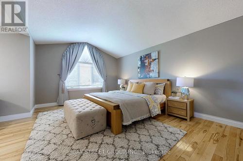 19 West Park Boulevard, Whitchurch-Stouffville, ON - Indoor Photo Showing Bedroom