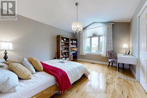 19 West Park Boulevard, Whitchurch-Stouffville, ON - Indoor Photo Showing Bedroom