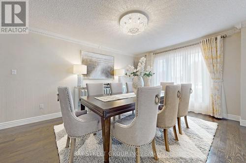 19 West Park Boulevard, Whitchurch-Stouffville, ON - Indoor Photo Showing Dining Room