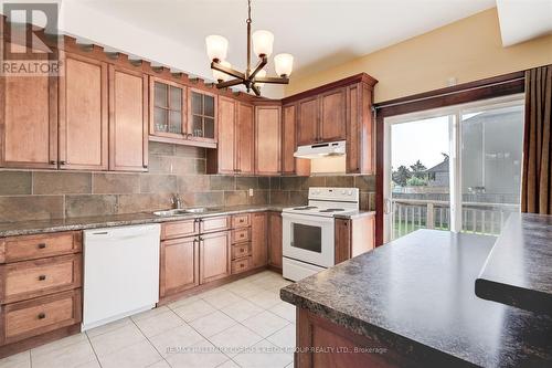 323 Queenston Road, Niagara-On-The-Lake, ON - Indoor Photo Showing Kitchen