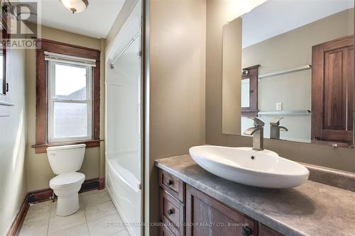 323 Queenston Road, Niagara-On-The-Lake, ON - Indoor Photo Showing Bathroom