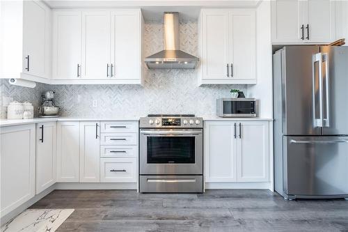 61 Soho Street Unit# 35, Hamilton, ON - Indoor Photo Showing Kitchen With Stainless Steel Kitchen With Upgraded Kitchen