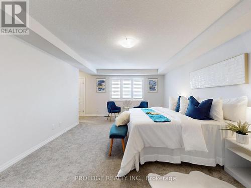 161 Mountain Holly Court, Waterloo, ON - Indoor Photo Showing Bedroom