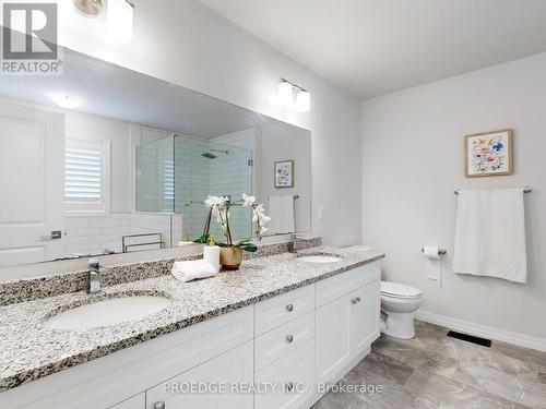 161 Mountain Holly Court, Waterloo, ON - Indoor Photo Showing Bathroom