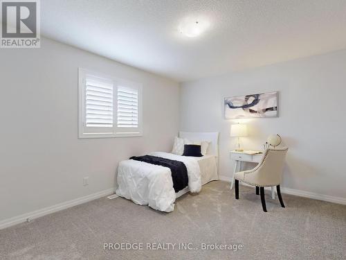 161 Mountain Holly Court, Waterloo, ON - Indoor Photo Showing Bedroom