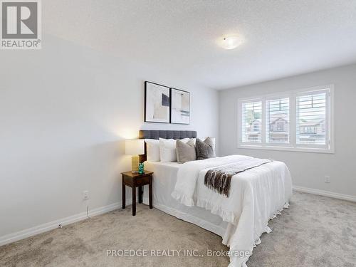 161 Mountain Holly Court, Waterloo, ON - Indoor Photo Showing Bedroom