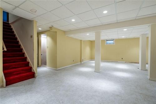 7072 Mcmillan Drive, Niagara Falls, ON - Indoor Photo Showing Basement