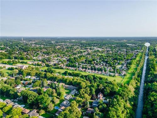 7072 Mcmillan Drive, Niagara Falls, ON - Outdoor With View