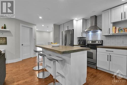 72 Glamorgan Drive, Ottawa, ON - Indoor Photo Showing Kitchen With Upgraded Kitchen