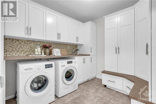 19 Cecil Walden Ridge, Ottawa, ON - Indoor Photo Showing Laundry Room