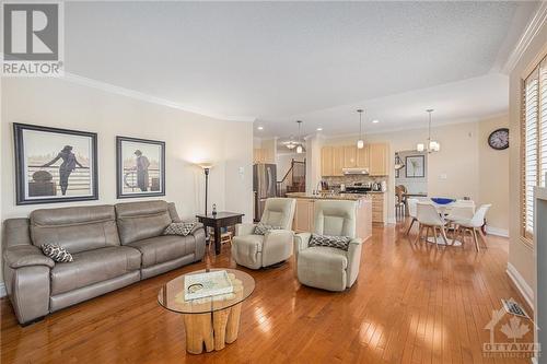 56 Jack Aaron Drive, Ottawa, ON - Indoor Photo Showing Living Room