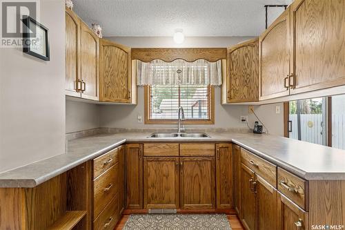 1342 Junor Avenue, Saskatoon, SK - Indoor Photo Showing Kitchen With Double Sink