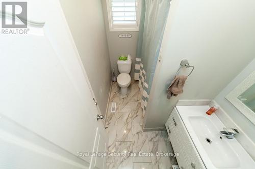 190 Van Scott Drive, Brampton, ON - Indoor Photo Showing Bathroom