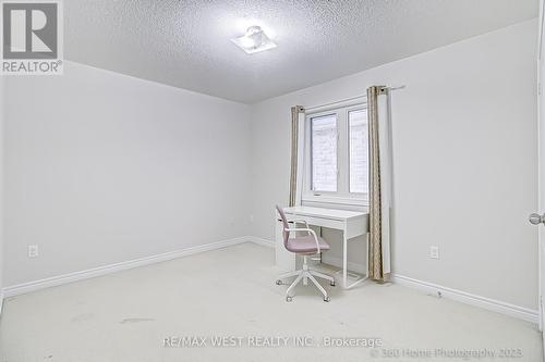 21 Goswell Street, Brampton (Bram East), ON - Indoor