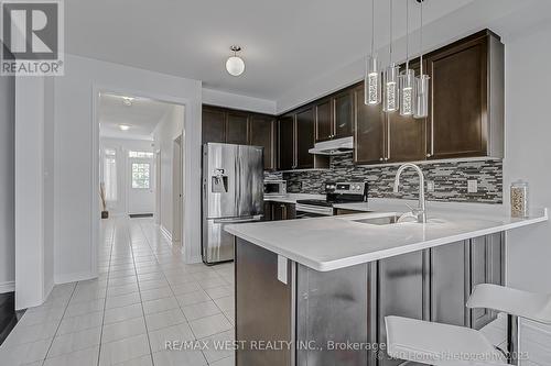 21 Goswell Street, Brampton (Bram East), ON - Indoor Photo Showing Kitchen With Stainless Steel Kitchen With Upgraded Kitchen