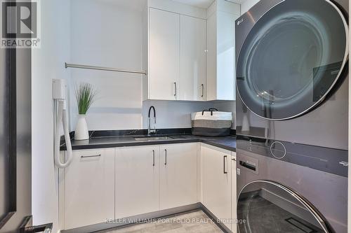 537 Warminster Drive, Oakville (Bronte East), ON - Indoor Photo Showing Laundry Room