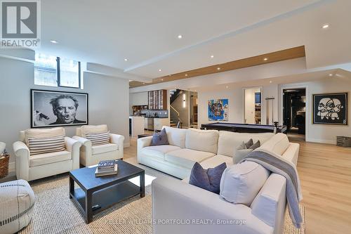 537 Warminster Drive, Oakville (Bronte East), ON - Indoor Photo Showing Living Room