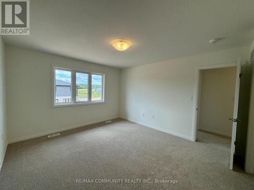 72 Samuel Avenue, Pelham, ON - Indoor Photo Showing Other Room