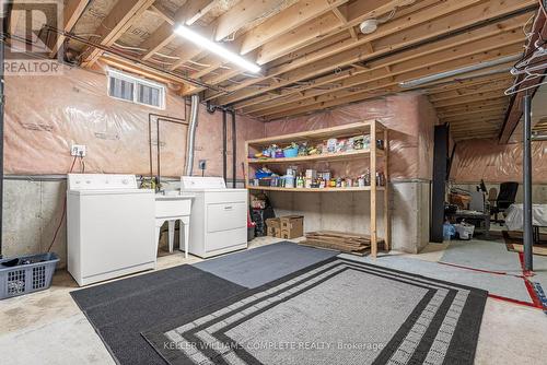 24 Gershwin Court, Hamilton (Chappel), ON - Indoor Photo Showing Laundry Room