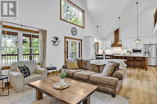 5425 County Road 30, Trent Hills (Campbellford), ON - Indoor Photo Showing Living Room