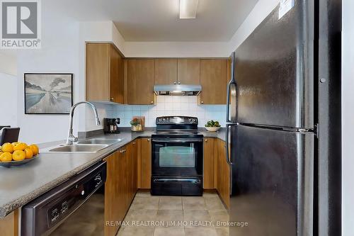 2205 - 5508 Yonge Street, Toronto (Willowdale West), ON - Indoor Photo Showing Kitchen With Double Sink