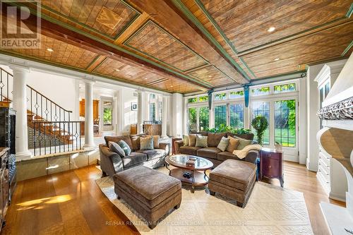 85 The Bridle Path, Toronto, ON - Indoor Photo Showing Living Room