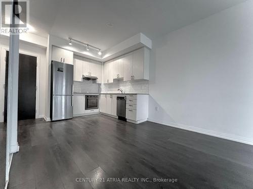 420 - 50 Ann O'Reilly Road, Toronto (Henry Farm), ON - Indoor Photo Showing Kitchen With Stainless Steel Kitchen With Upgraded Kitchen