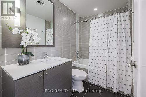 421 - 55 Front Street E, Toronto (Waterfront Communities), ON - Indoor Photo Showing Bathroom