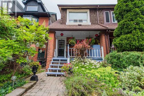 8 Ozark Crescent, Toronto, ON - Outdoor