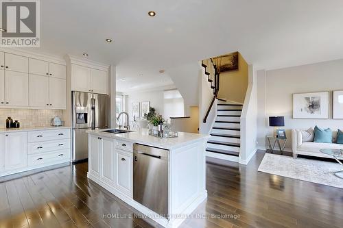 4 Hunters Corners, Markham, ON - Indoor Photo Showing Kitchen With Double Sink With Upgraded Kitchen