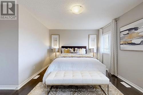 4 Hunters Corners, Markham, ON - Indoor Photo Showing Bedroom