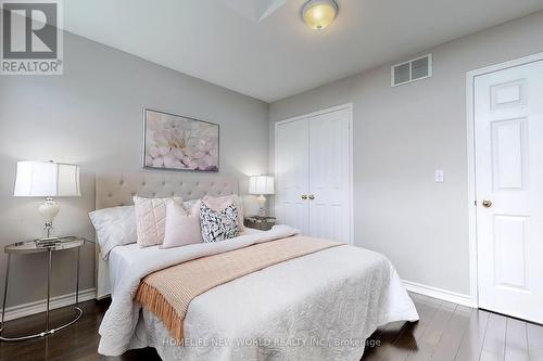 4 Hunters Corners, Markham, ON - Indoor Photo Showing Bedroom