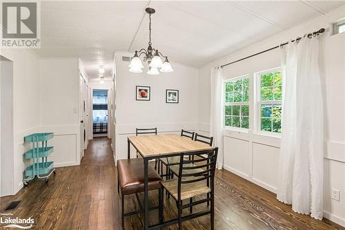 19 High Bush Road, Lake St. Peter, ON - Indoor Photo Showing Dining Room