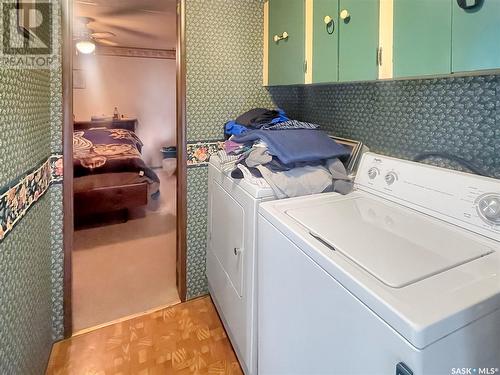 75 Ontario Street, Qu'Appelle, SK - Indoor Photo Showing Laundry Room