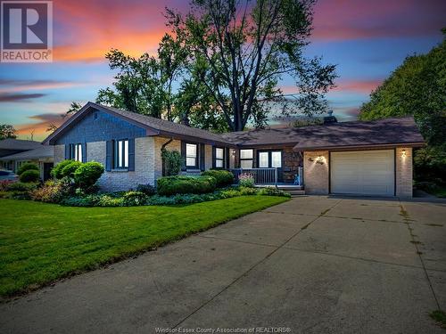 140 Augustine Drive, Kingsville, ON - Outdoor With Facade