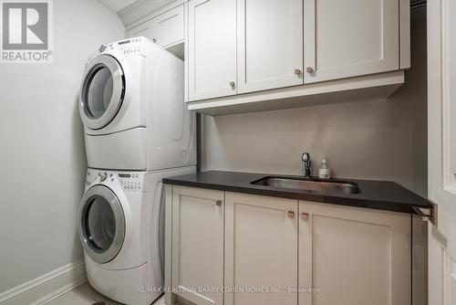 34 Poplar Plains Road, Toronto (Casa Loma), ON - Indoor Photo Showing Laundry Room