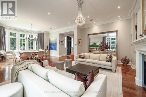 34 Poplar Plains Road, Toronto (Casa Loma), ON - Indoor Photo Showing Living Room With Fireplace