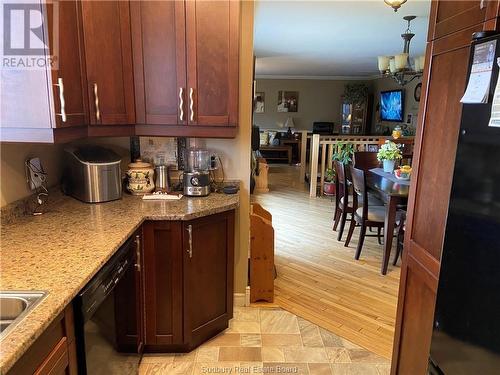 1570 Crestmoor Road, Sudbury, ON - Indoor Photo Showing Kitchen