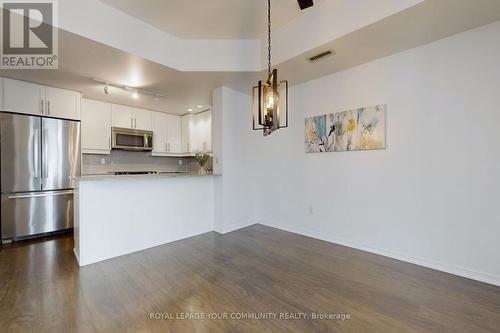 Th 18 - 6 Pirandello Street, Toronto, ON - Indoor Photo Showing Kitchen