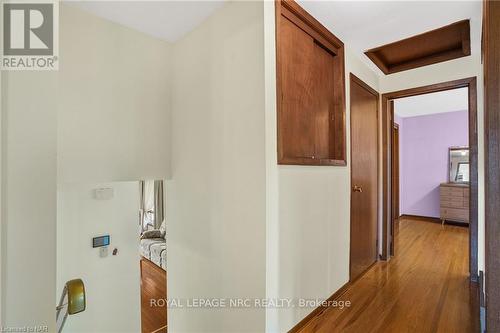 16 St. Lawrence Drive, St. Catharines, ON - Indoor Photo Showing Other Room