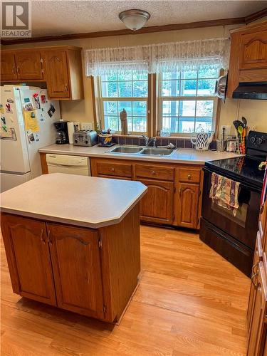 5 Lang Lake Drive, Spanish, ON - Indoor Photo Showing Kitchen With Double Sink