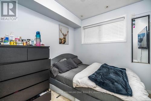 90 - 65 Turntable Crescent, Toronto (Dovercourt-Wallace Emerson-Junction), ON - Indoor Photo Showing Bedroom